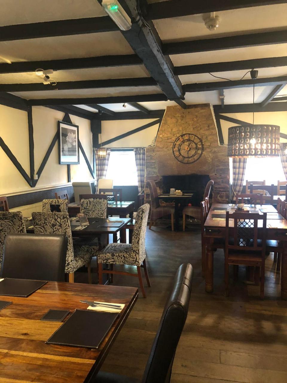 The Lethbridge Arms Bishops Lydeard Exterior photo
